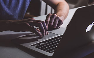 _爱游戏官方_ 中国各地足球场地建设持续推进_，全国足球场地建设规划