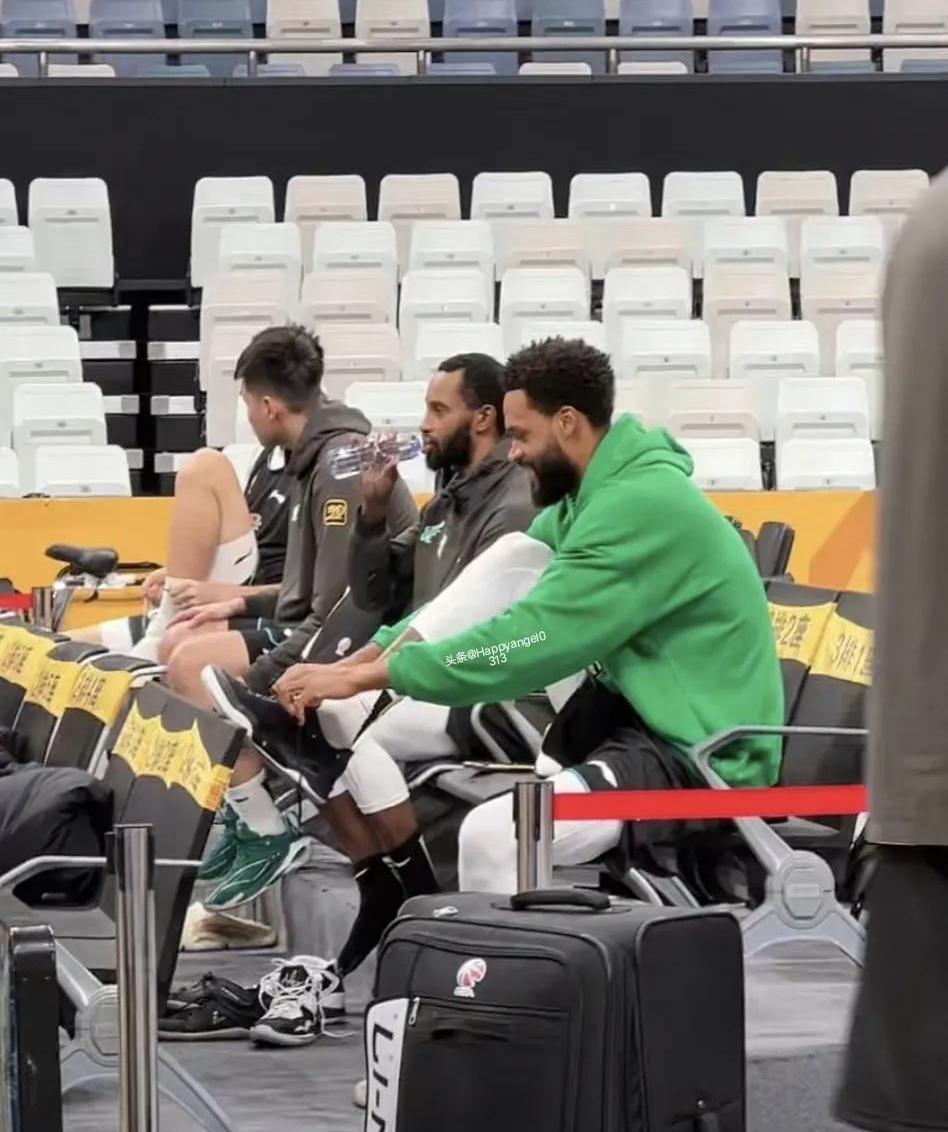 带你走进：NBA训练营的日常训练片段的简单介绍