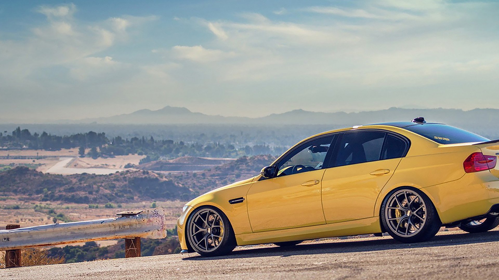 爵士在主场迎战勇士,米切尔的神级表现令人惊叹!,米切尔45分爵士1-0快船