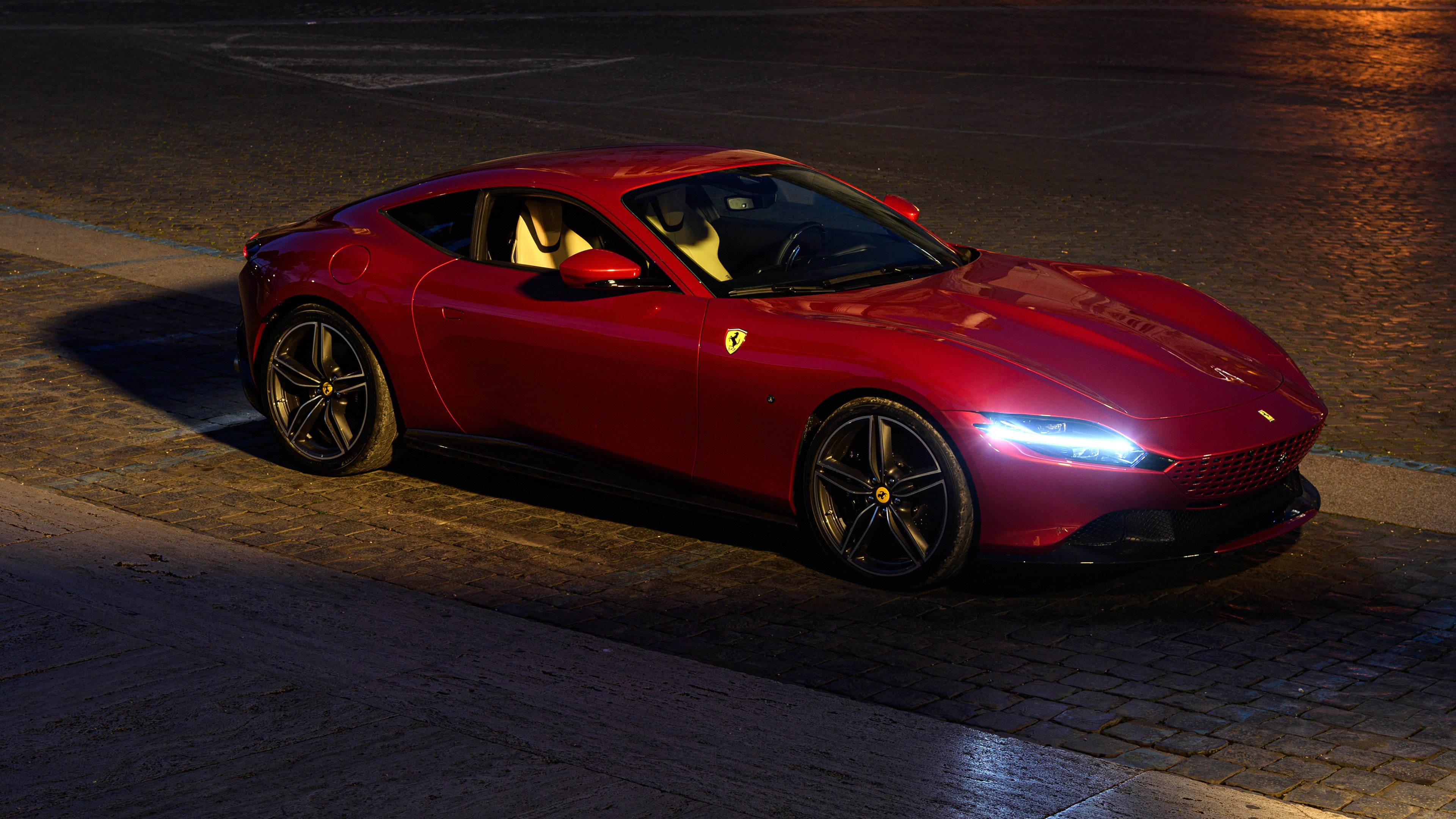 美因茨主场2-0击败斯图加特，状态回暖，美因茨球迷